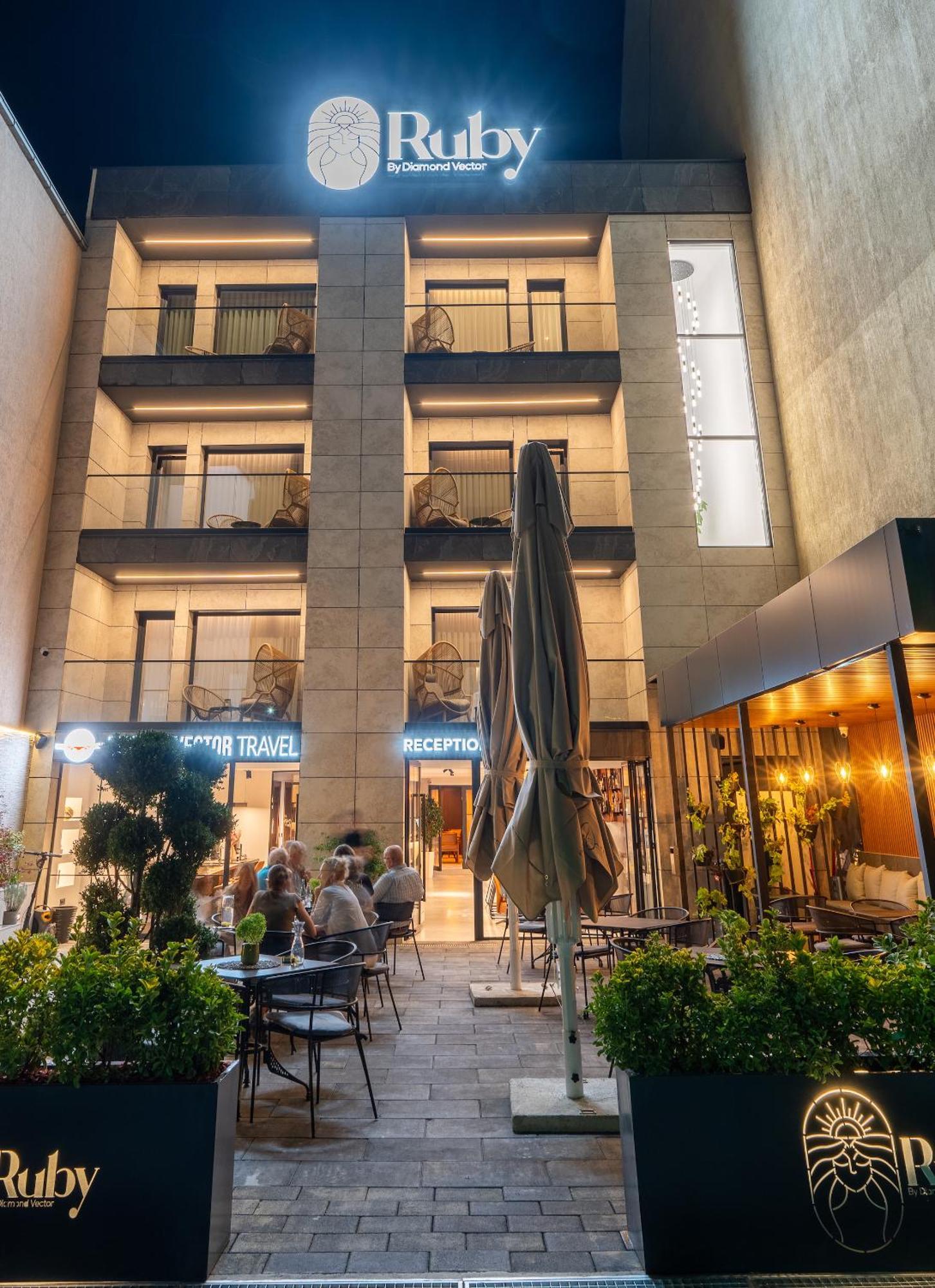 Ruby Hotel Prishtina Prishtinë Exterior photo